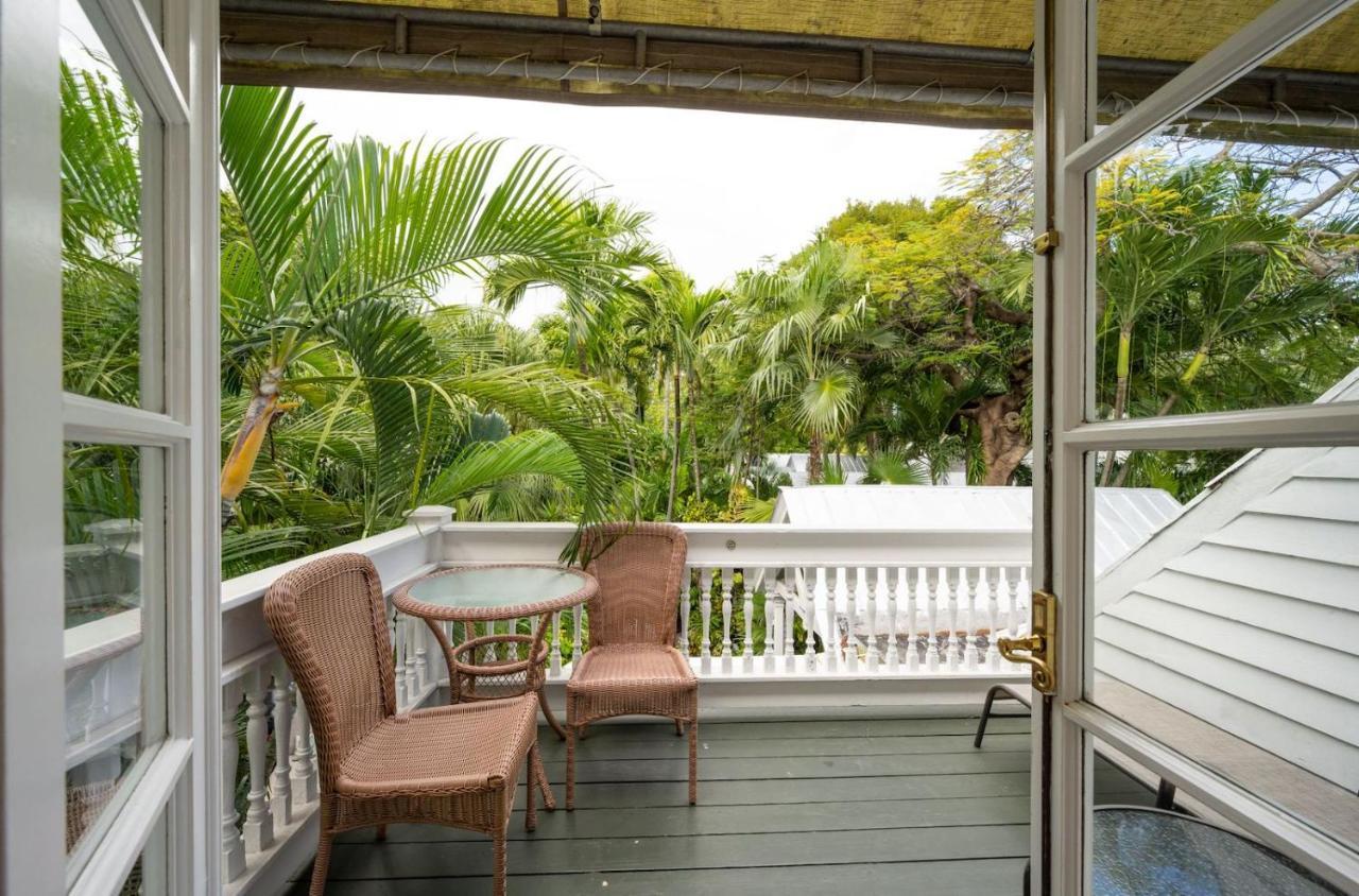 The Mermaid & The Alligator Key West Exterior photo